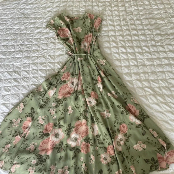 Reformation Gwyneth floral ruffle wrap midi dress - Picture 9 of 9